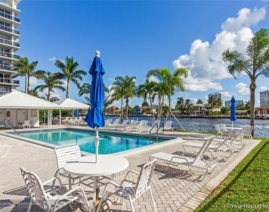 6367 Bay Club Dr - Photo Thumbnail 22