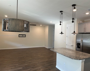 1434 Myrtle Oak Ter - Photo Thumbnail 5