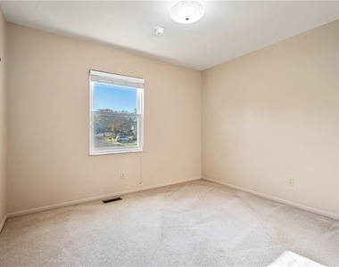 117 Persimmon Pl - Photo Thumbnail 19