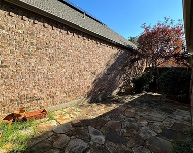 6213 Park Meadow Lane - Photo Thumbnail 19