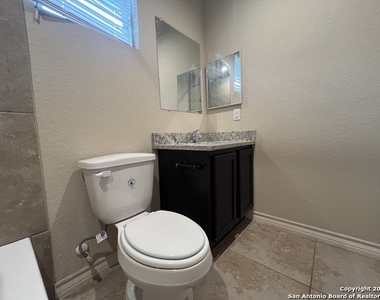 6922 Lakeview Dr - Photo Thumbnail 25