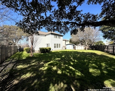 2303 Lensgrove Ln - Photo Thumbnail 4