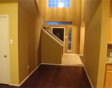 16610 Seminary Ridge Lane - Photo Thumbnail 4