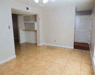 4072 Belle Park Drive - Photo Thumbnail 4