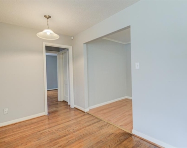 5907 Nelwyn Street - Photo Thumbnail 9