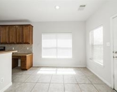 21218 Lilac Meadows Lane - Photo Thumbnail 10