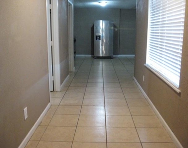 4910 Allen Genoa Road - Photo Thumbnail 15