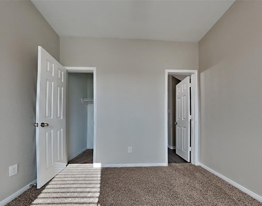 2544 Elm Crossing Trail - Photo Thumbnail 10