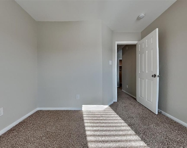 2544 Elm Crossing Trail - Photo Thumbnail 11