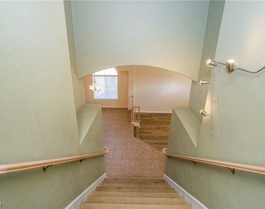 2005 Interbay Street - Photo Thumbnail 52