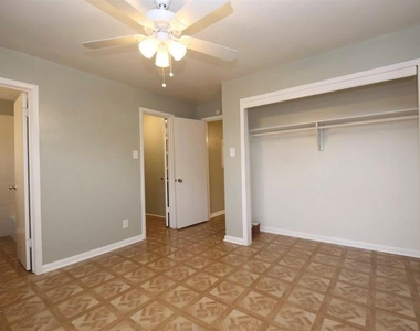 1755 Colquitt St Street - Photo Thumbnail 11