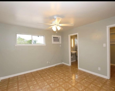 1755 Colquitt St Street - Photo Thumbnail 12