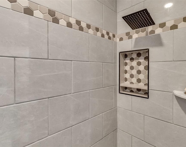 5815 Schevers Street - Photo Thumbnail 5