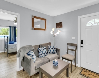 5815 Schevers Street - Photo Thumbnail 30