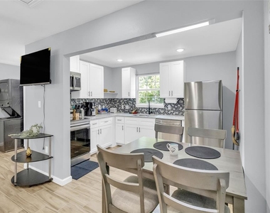 5815 Schevers Street - Photo Thumbnail 31