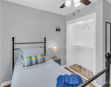 5815 Schevers Street - Photo Thumbnail 11