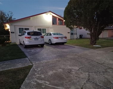 5815 Schevers Street - Photo Thumbnail 40