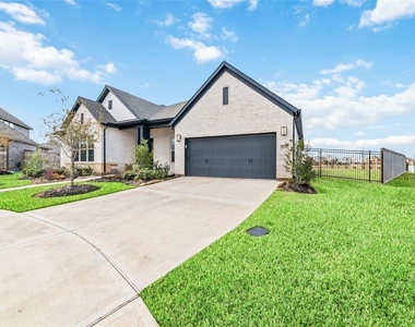 29523 Beech Tree Bend - Photo Thumbnail 2