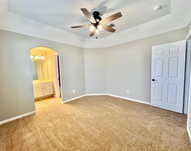 3510 Parkside Drive - Photo Thumbnail 36