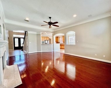 3510 Parkside Drive - Photo Thumbnail 16