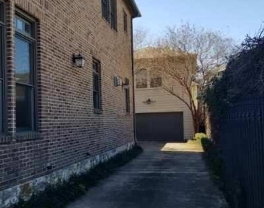 4110 Stanford Street - Photo Thumbnail 9