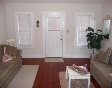 3529 Oak Ridge Street - Photo Thumbnail 5