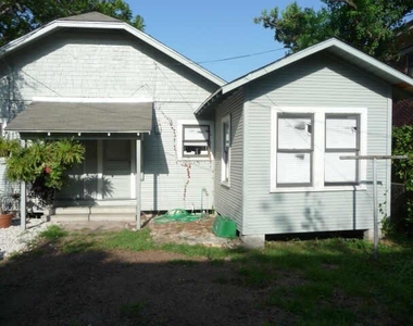 3529 Oak Ridge Street - Photo Thumbnail 3