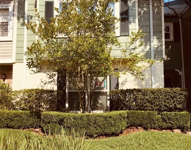 1206 Country Place Drive - Photo Thumbnail 1