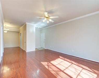 2255 Braeswood Park Drive - Photo Thumbnail 6