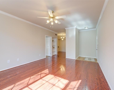 2255 Braeswood Park Drive - Photo Thumbnail 5