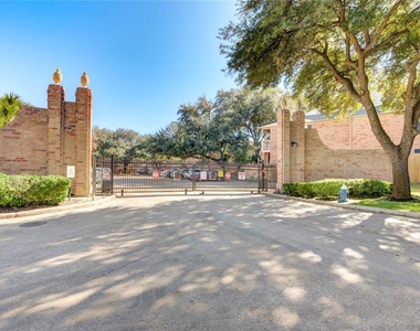 2255 Braeswood Park Drive - Photo Thumbnail 40