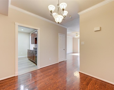 2255 Braeswood Park Drive - Photo Thumbnail 3