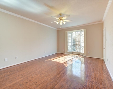 2255 Braeswood Park Drive - Photo Thumbnail 7