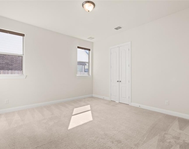 3510 Sunburst Court - Photo Thumbnail 6