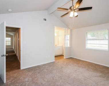 15218 Beechnut Street - Photo Thumbnail 13