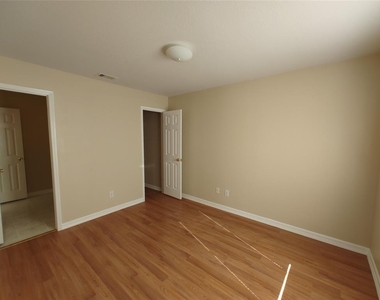 9892 Tulip Street - Photo Thumbnail 16