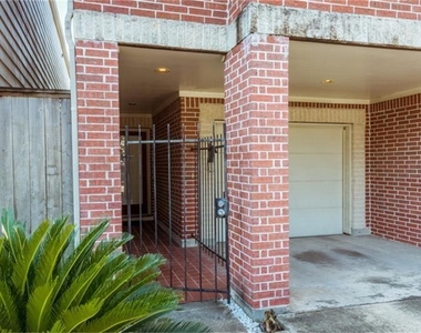 5515 Cornish Street - Photo Thumbnail 2