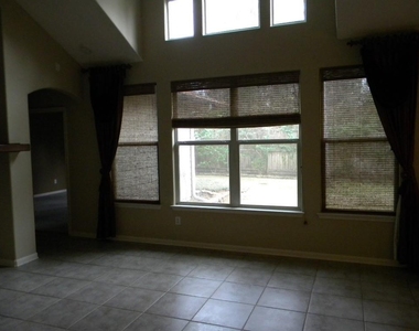 54 S Longsford Circle - Photo Thumbnail 7