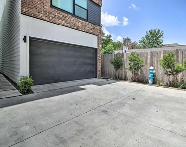 5851 Dolores Street - Photo Thumbnail 1