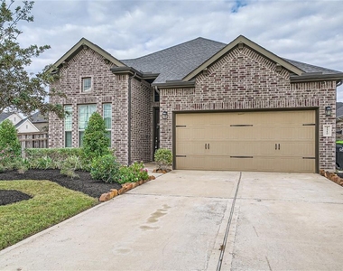 4510 Hazel Bay Court - Photo Thumbnail 2