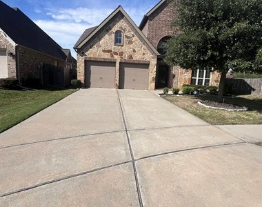 1202 Watercrest Park Lane - Photo Thumbnail 1