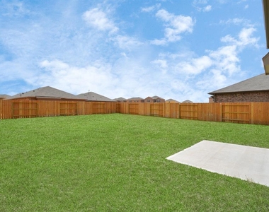 27002 Beacon Glen Drive - Photo Thumbnail 5