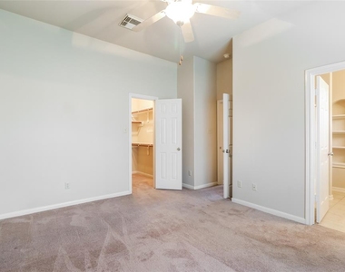 209 Summer Pine Court - Photo Thumbnail 10