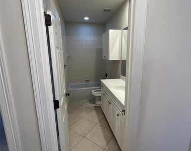 2218 Bancroft Street - Photo Thumbnail 7