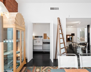 1953 Richmond Avenue - Photo Thumbnail 22