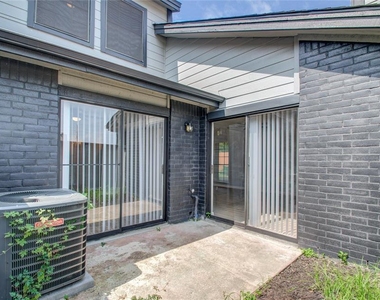 810 Dunson Glen Drive - Photo Thumbnail 24