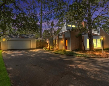 902 Golden Bear Lane - Photo Thumbnail 1