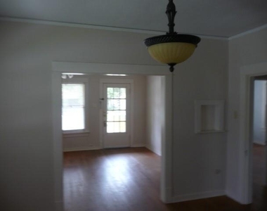 1140 Walling Street - Photo Thumbnail 14