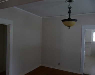 1140 Walling Street - Photo Thumbnail 13