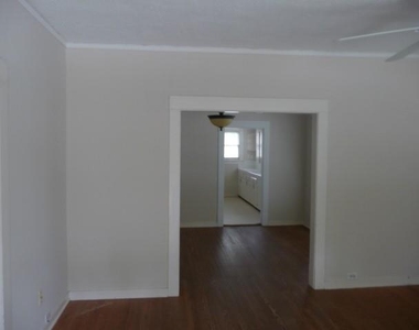 1140 Walling Street - Photo Thumbnail 12